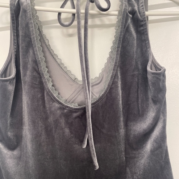 Lulus Dreamy Chicness Dark Grey Velvet Sleeveless Bodysuit - Size L - Picture 3 of 5